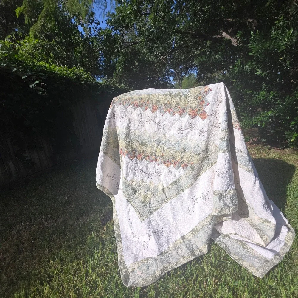 Vintage Floral Patchwork Quilt Log Cabin Embroidered Sage Green Cream Cottage